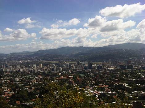 Vista de Caracas desde la subida. Por: Mariana Cabrera